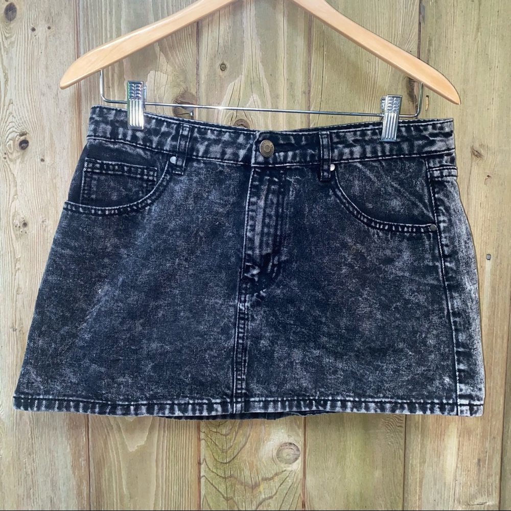 🌹4/16🌹XXI Black denim skirt